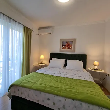 Apartments Villa Marija Петровац Экстерьер фото