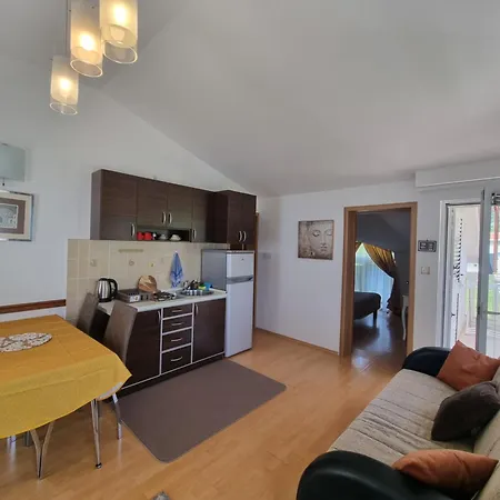 Apartments Villa Marija Петровац Экстерьер фото