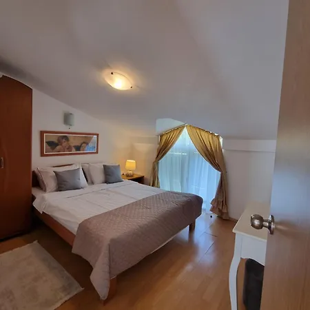 Apartments Villa Marija Петровац Экстерьер фото